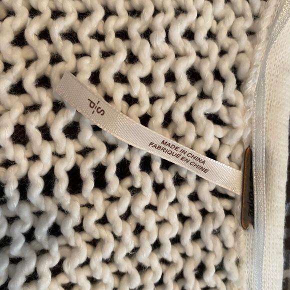 Free People Sweater - Picture 2 of 2